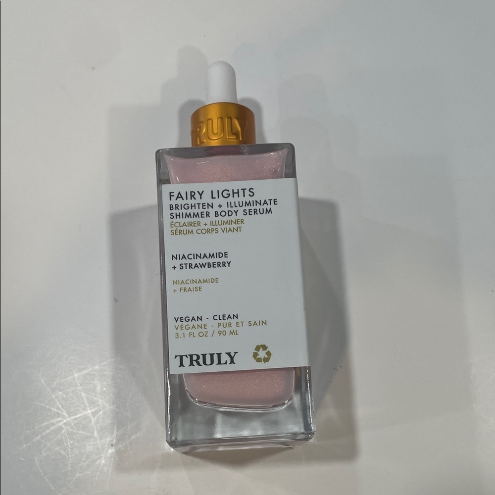 TRULY Fairy Lights Shimmer Serum with Pink Glow